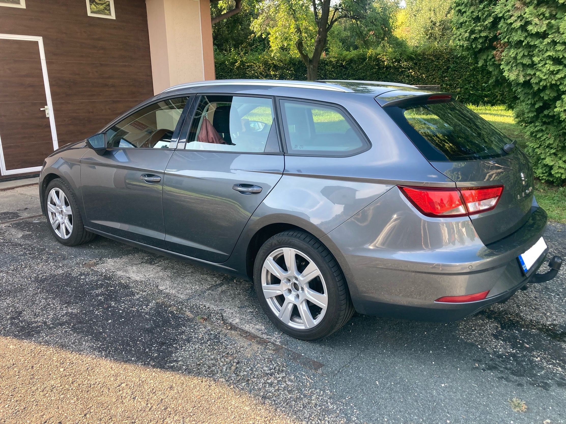 Seat Leon, Seat Leon 1,6 TDi, automat - fotka 6