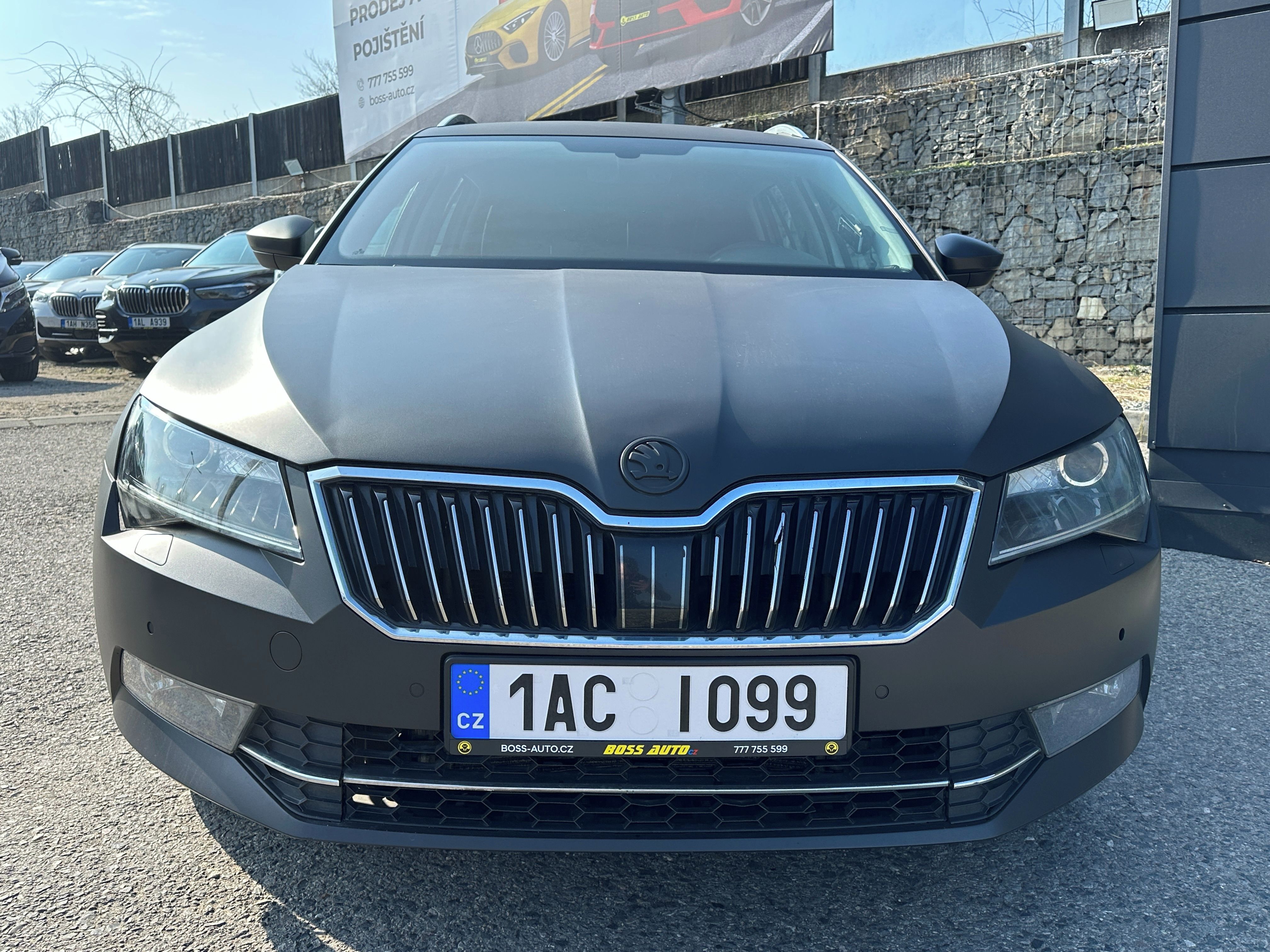 Škoda Superb, Skoda Superb 2016 - fotka 2