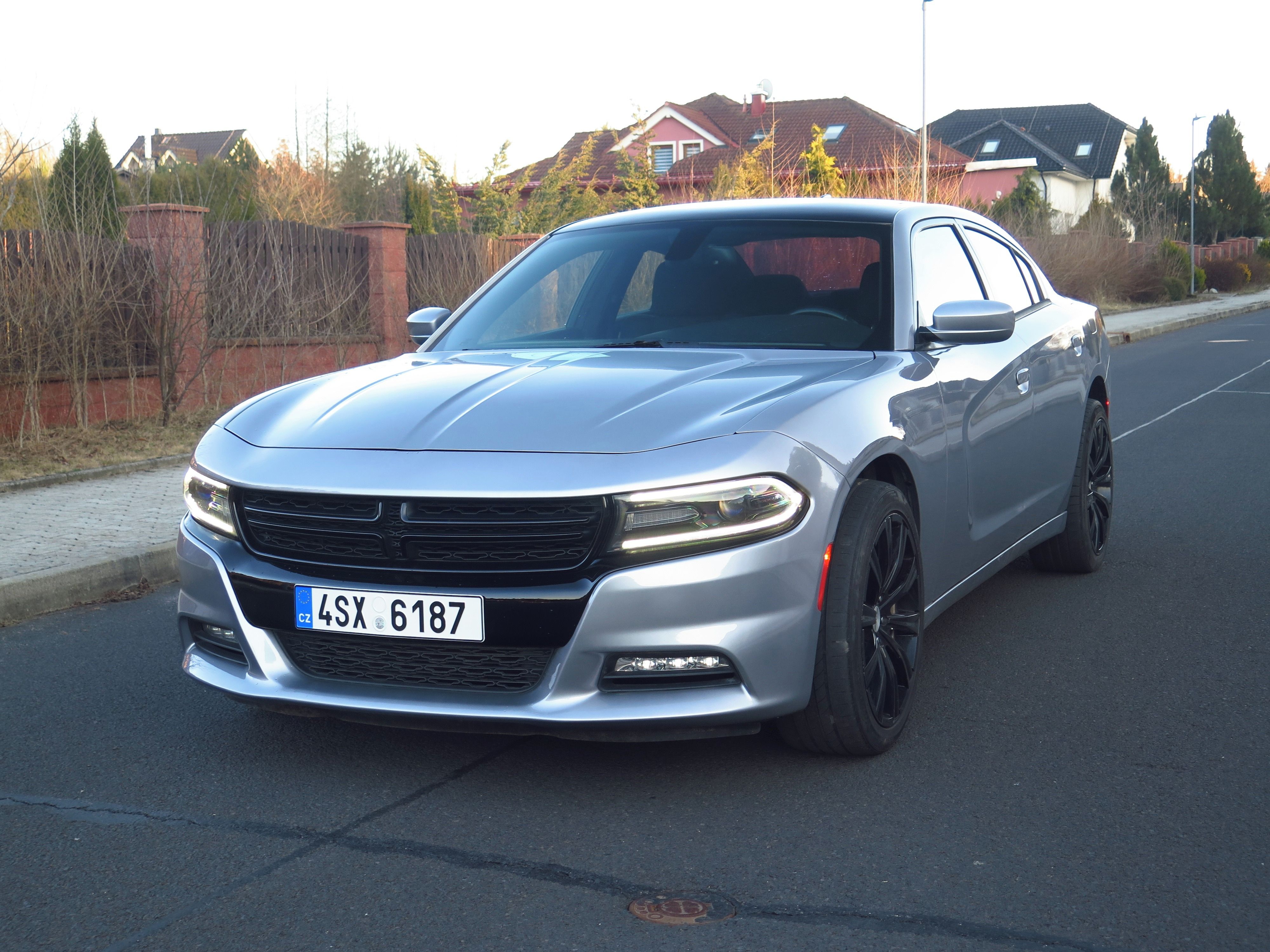Dodge Charger, 3.6 V6 4x4 - DPH - po servisu - fotka 4