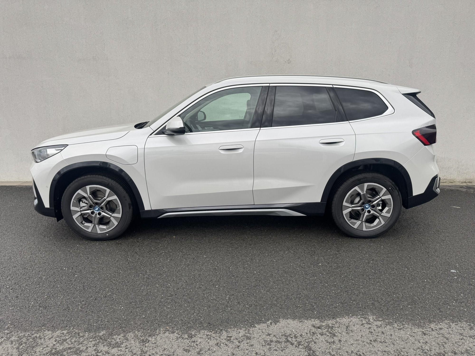 BMW X1, X1 xDrive30e - fotka 5