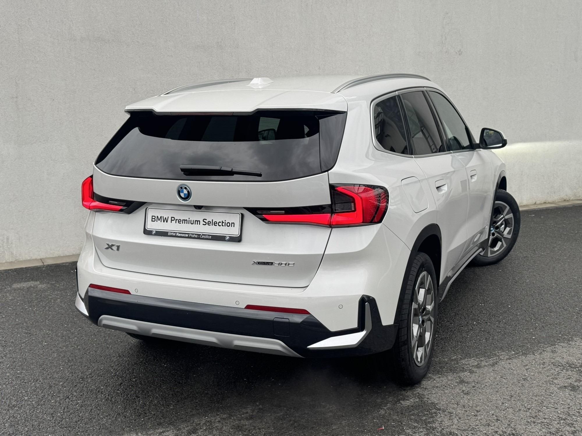 BMW X1, X1 xDrive30e - fotka 3