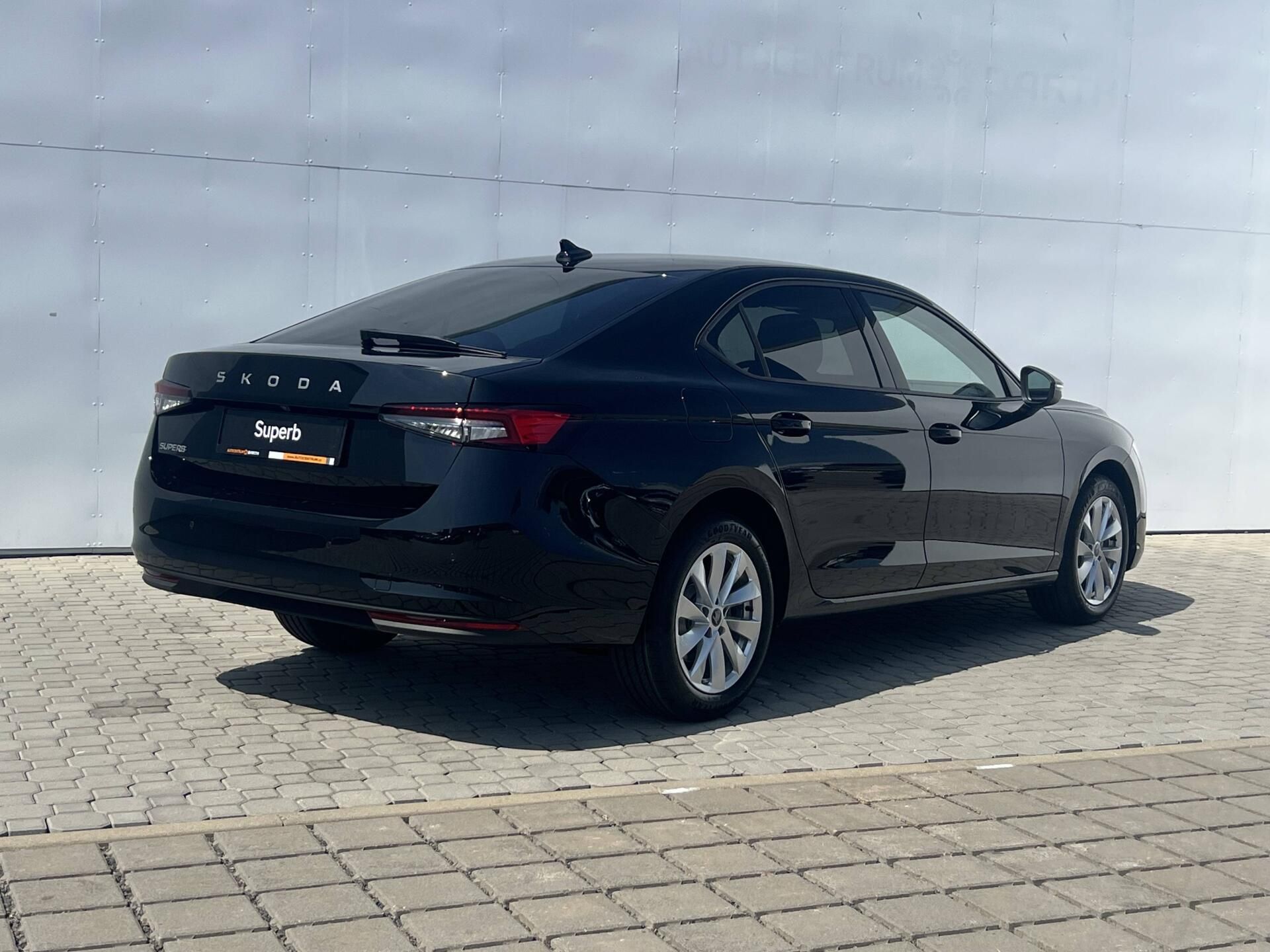 Škoda Superb, Selection 7DSG 2,0TDI - fotka 4