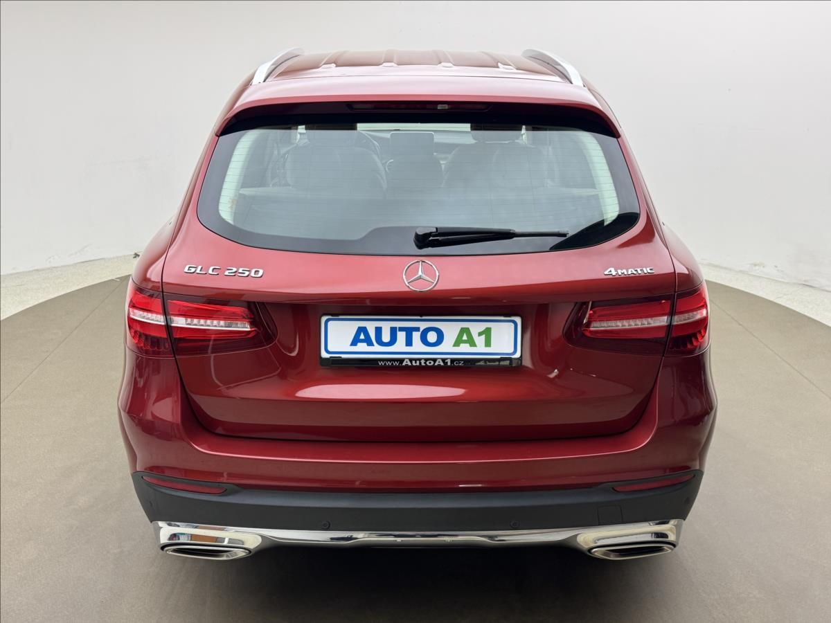 Mercedes-Benz GLC, 2,0 DPH 4X4 LED KŮŽE 2XKOLA CZ - fotka 5
