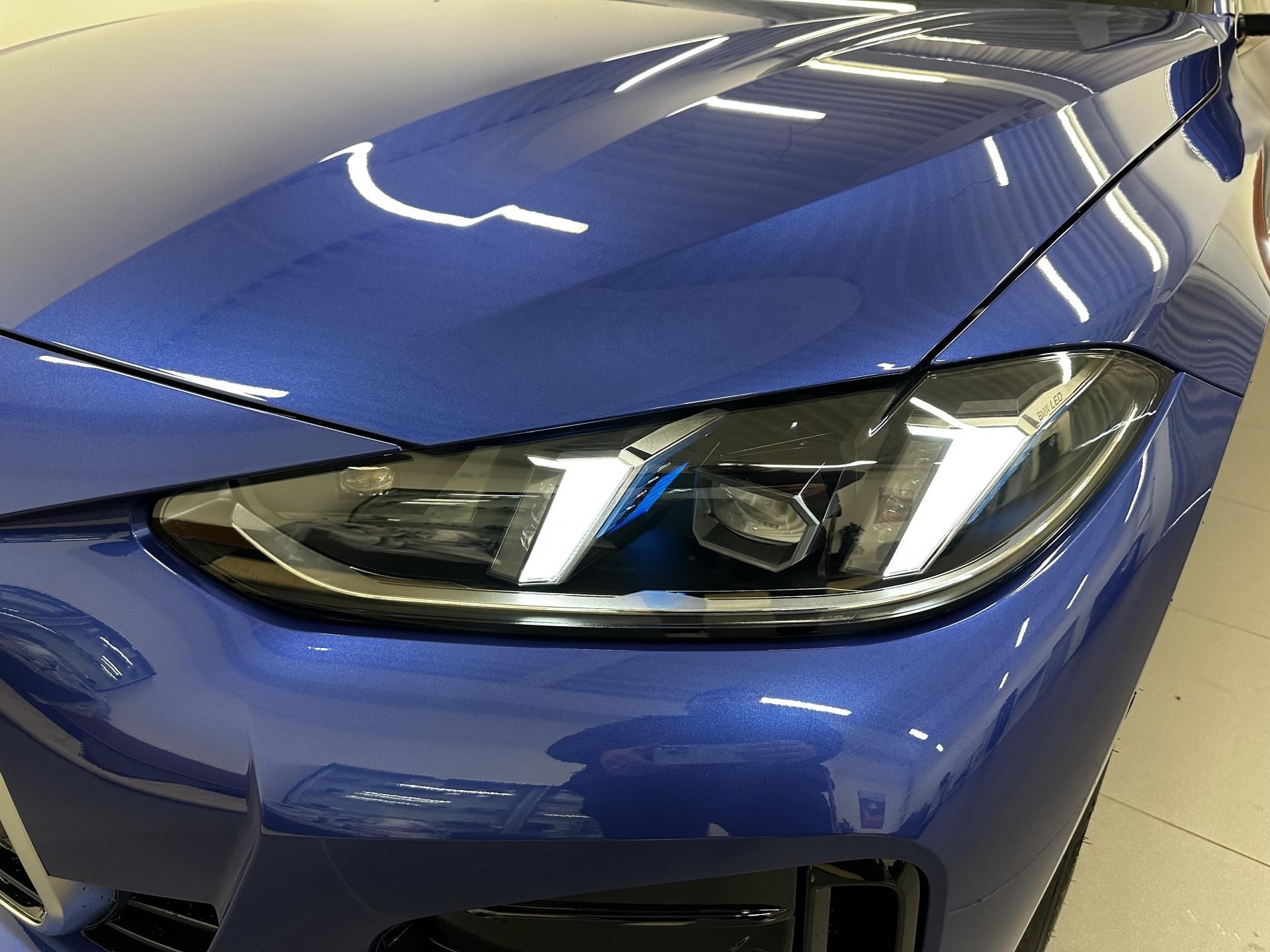 BMW i4, i4 xDrive40 Gran Coupe - fotka 4