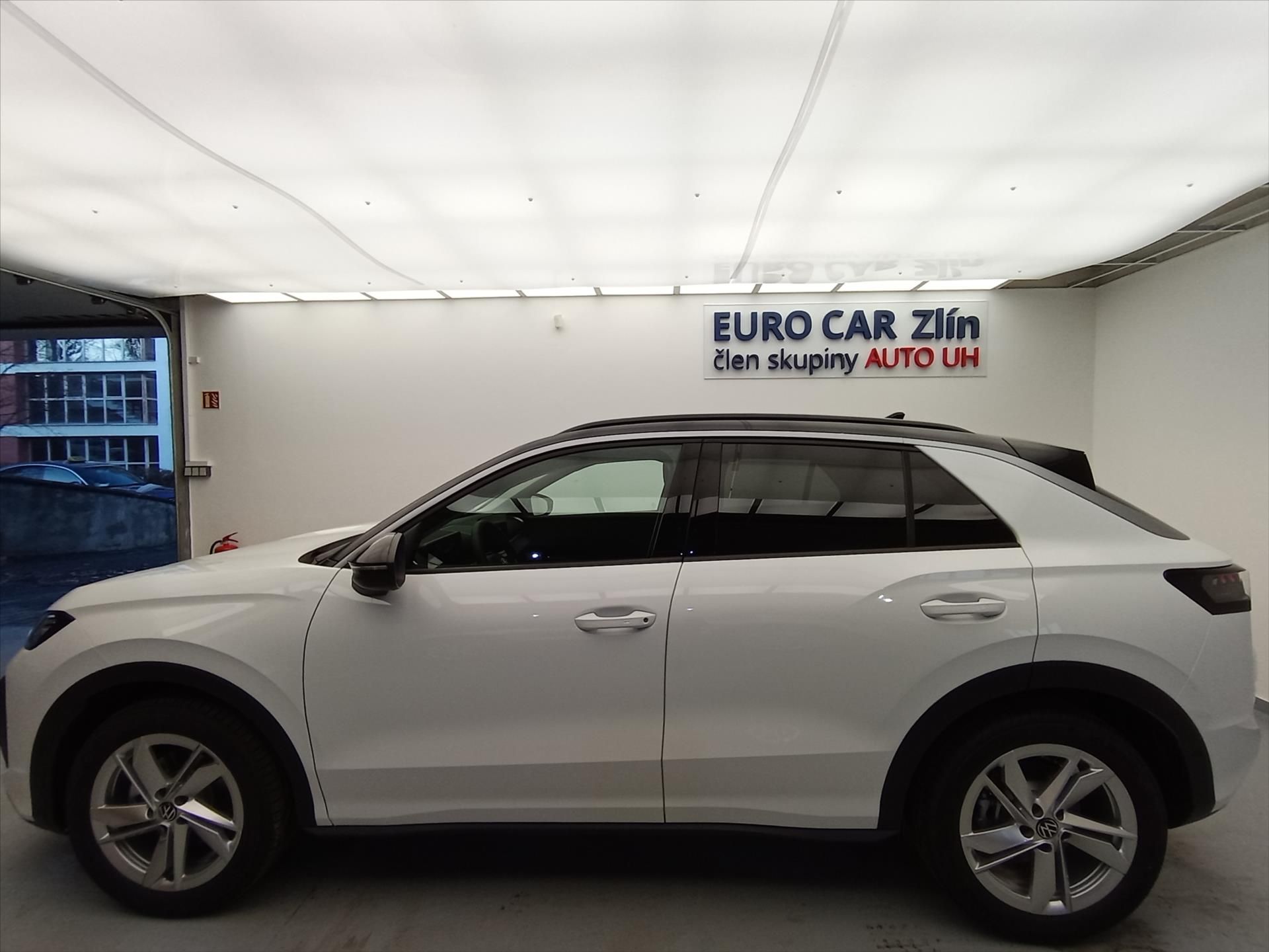 Volkswagen T-Roc, 1,5 eTSI 110 kW 7DSG  Life - fotka 3