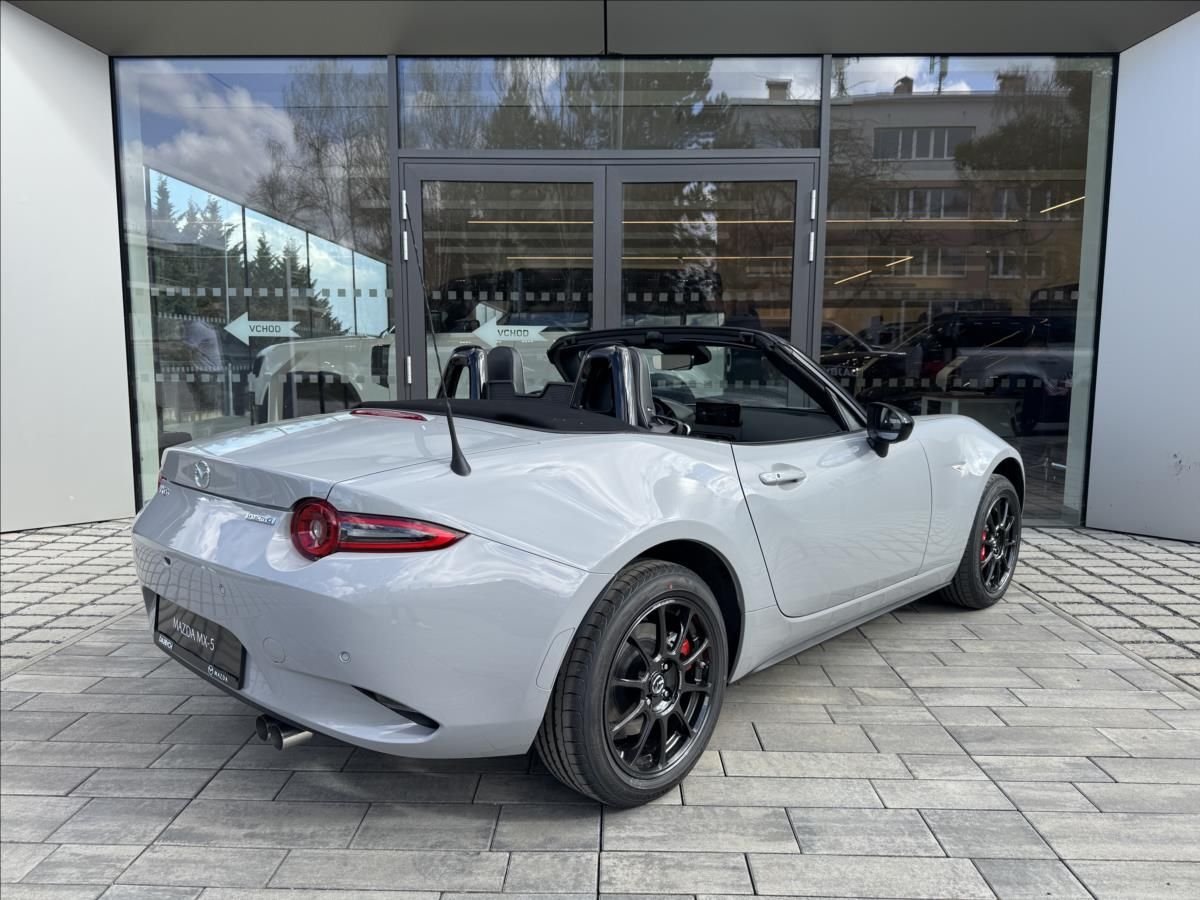 Mazda MX-5, 1,5 132ps 6MT RWD Homura - fotka 2