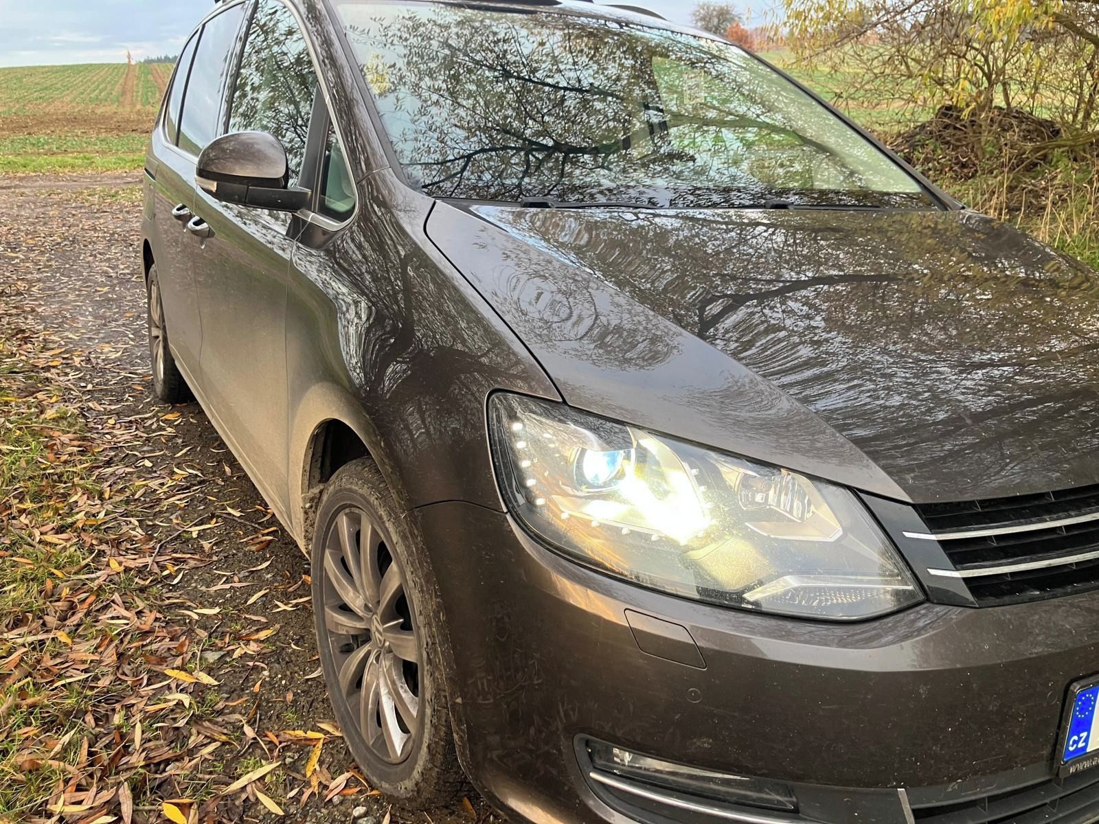 Volkswagen Sharan, 7 míst, panoramatická střecha - fotka 4