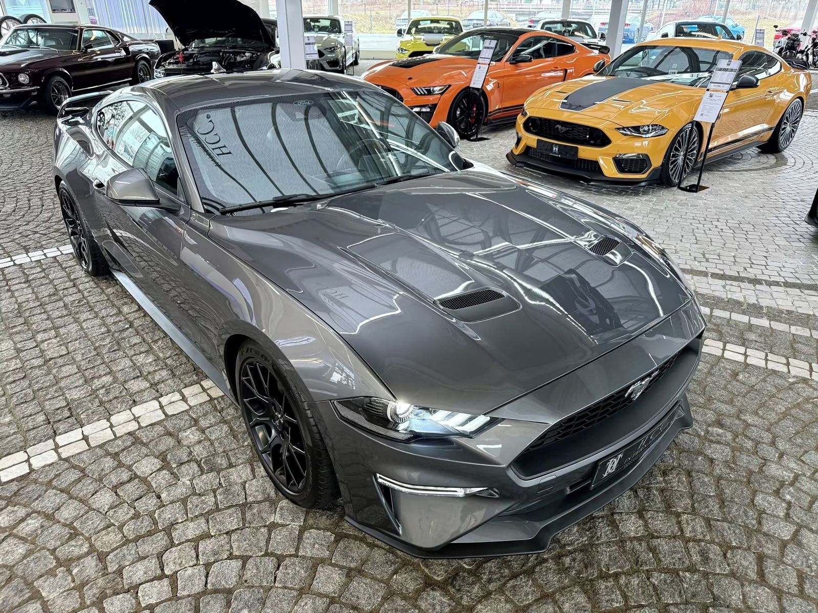 Ford Mustang, 2,3 EcoBoost - fotka 2