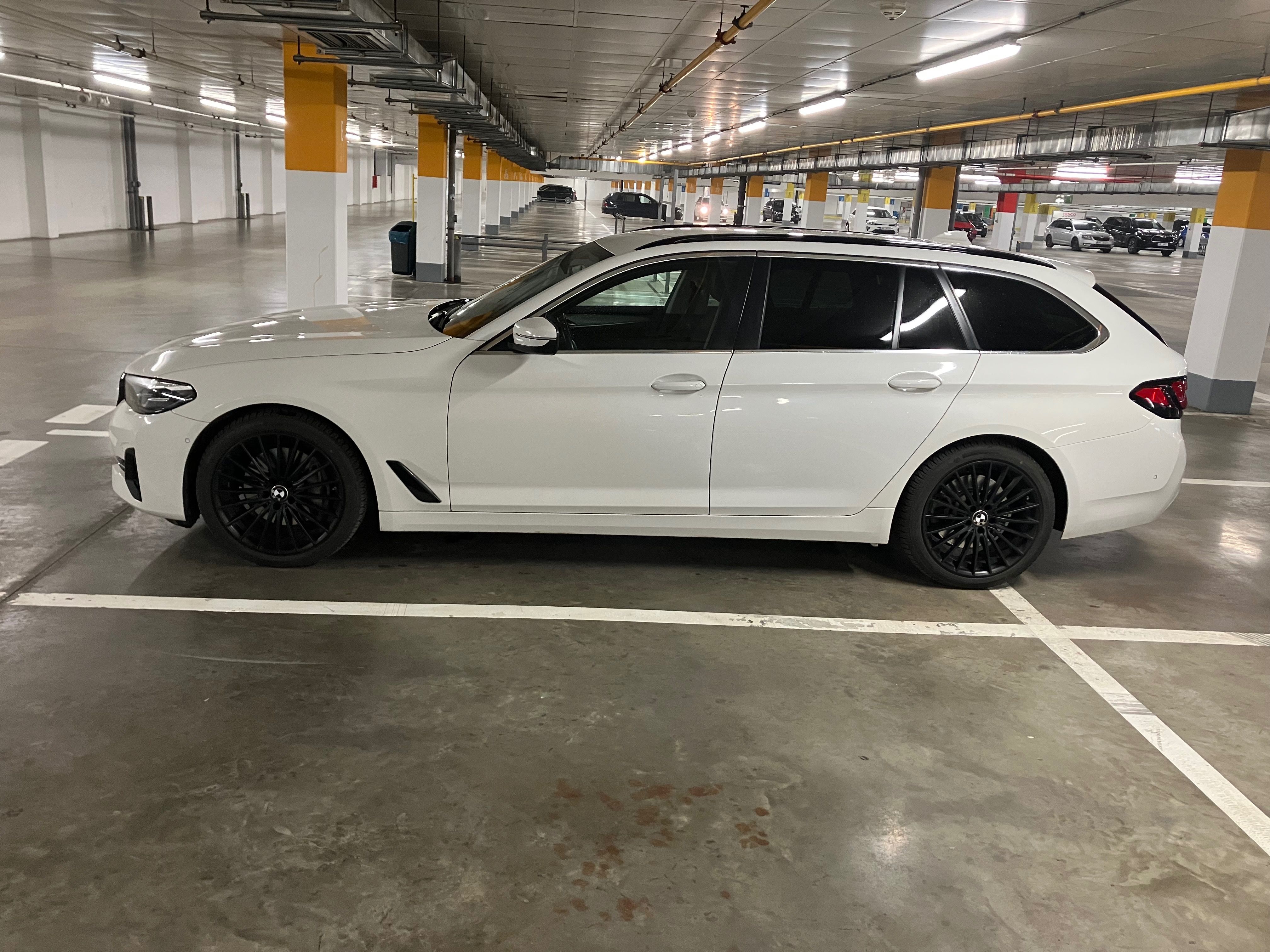 BMW Řada 5, 540d xDrive,250kw,HUD,DPH - fotka 3
