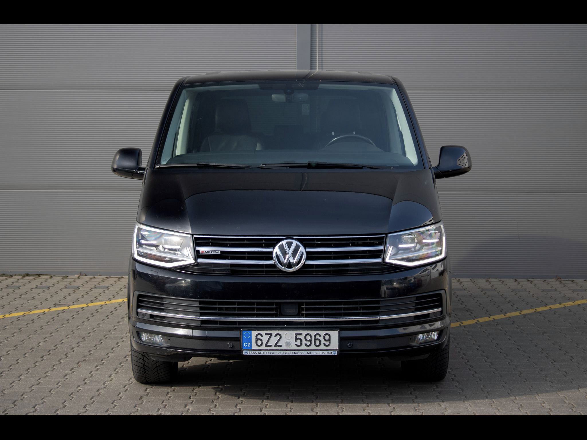 Volkswagen Multivan, Highline - fotka 2