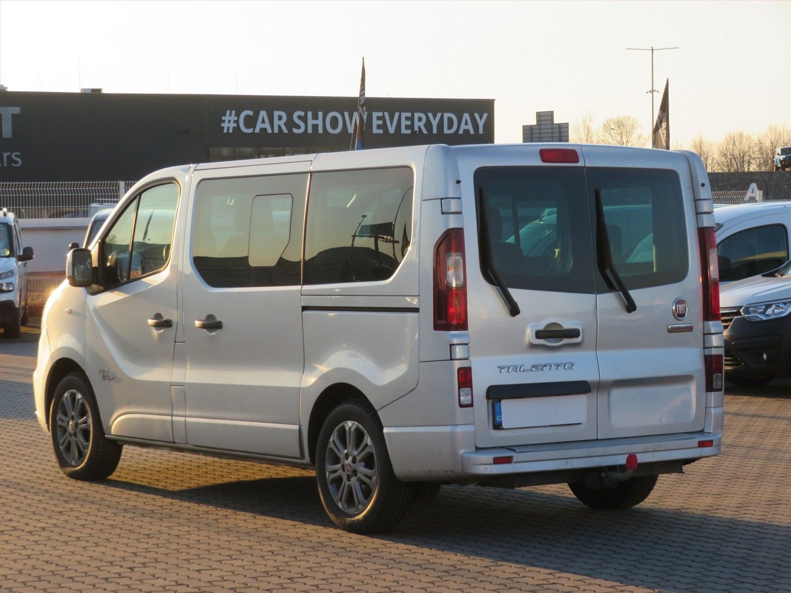 Fiat Talento, 2.0 BlueJet, Bus, 5Míst, Klima - fotka 4