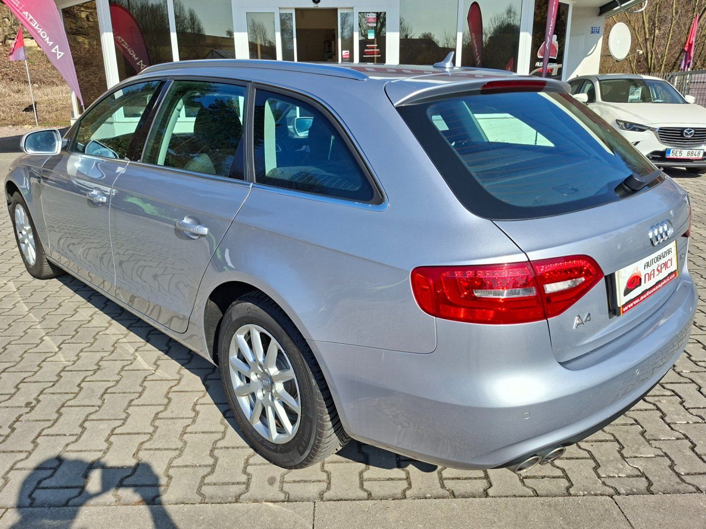 Audi A4, 2.0TDI 110kW 8A -NAVIGACE - fotka 6