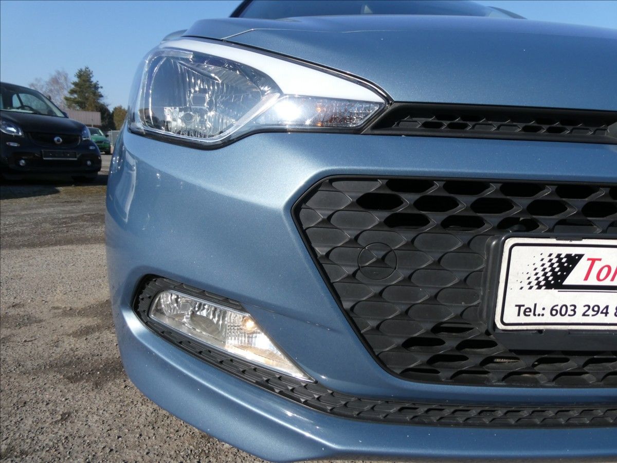 Hyundai i20, 1,1 CRDi 1.majitel, webasto - fotka 5