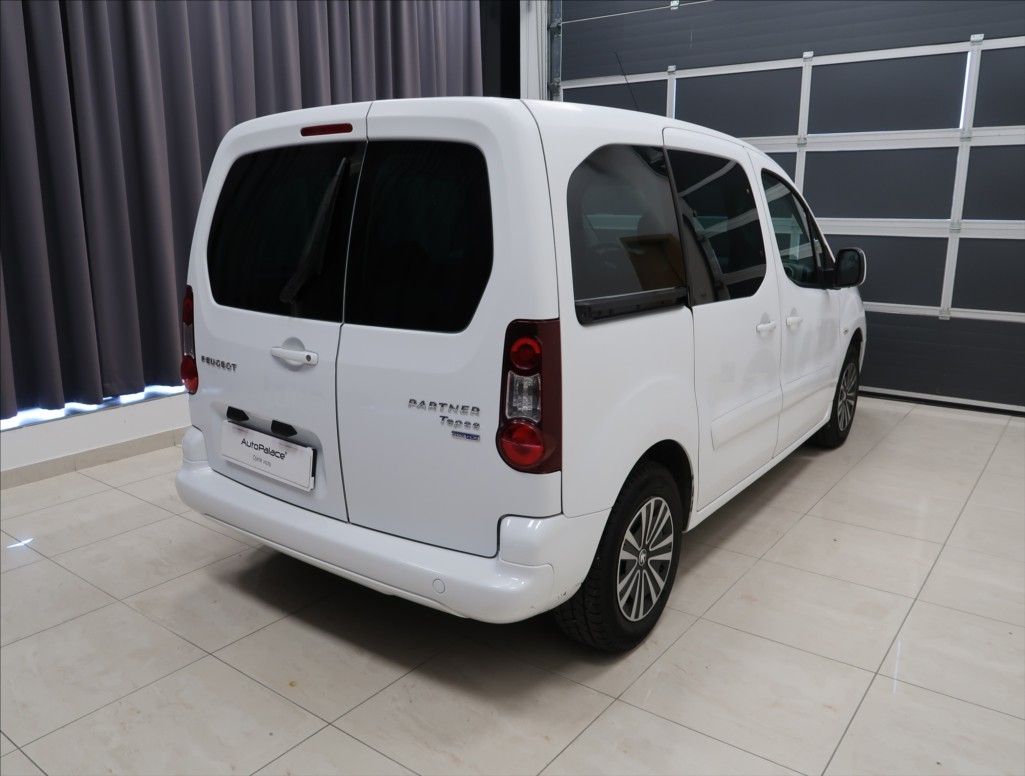 Peugeot Partner Tepee, 1,6 BLUEHDi 1. MAJ ČR DPH - fotka 5