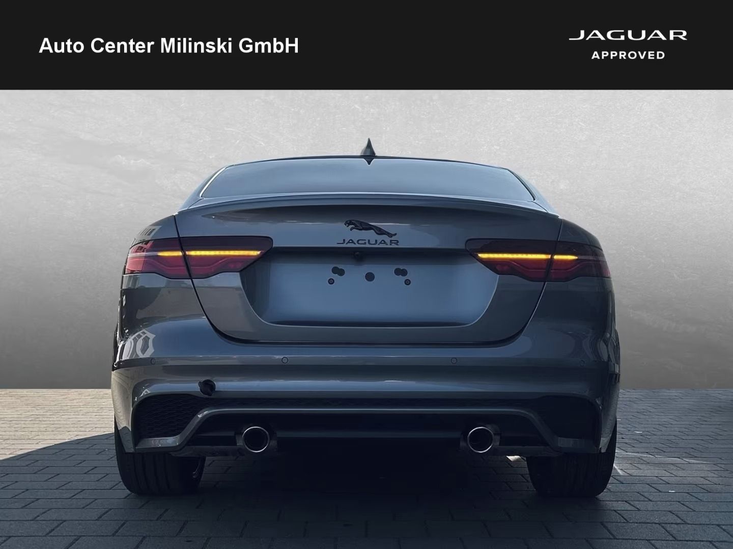 Jaguar XE, P250 R-Dynamic SE - fotka 5
