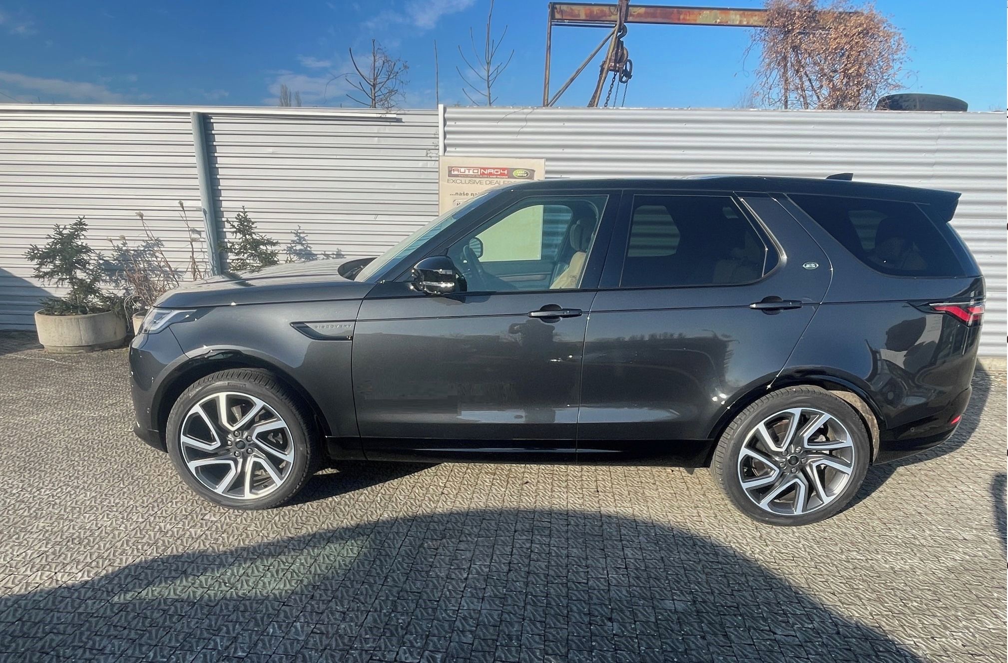 Land Rover Discovery, HSE D350 R-Dyn - fotka 2