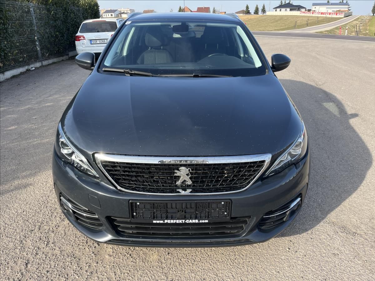 Peugeot 308, 1,5 HDi STYLE KLIMA TAŽNÉ ALU - fotka 2