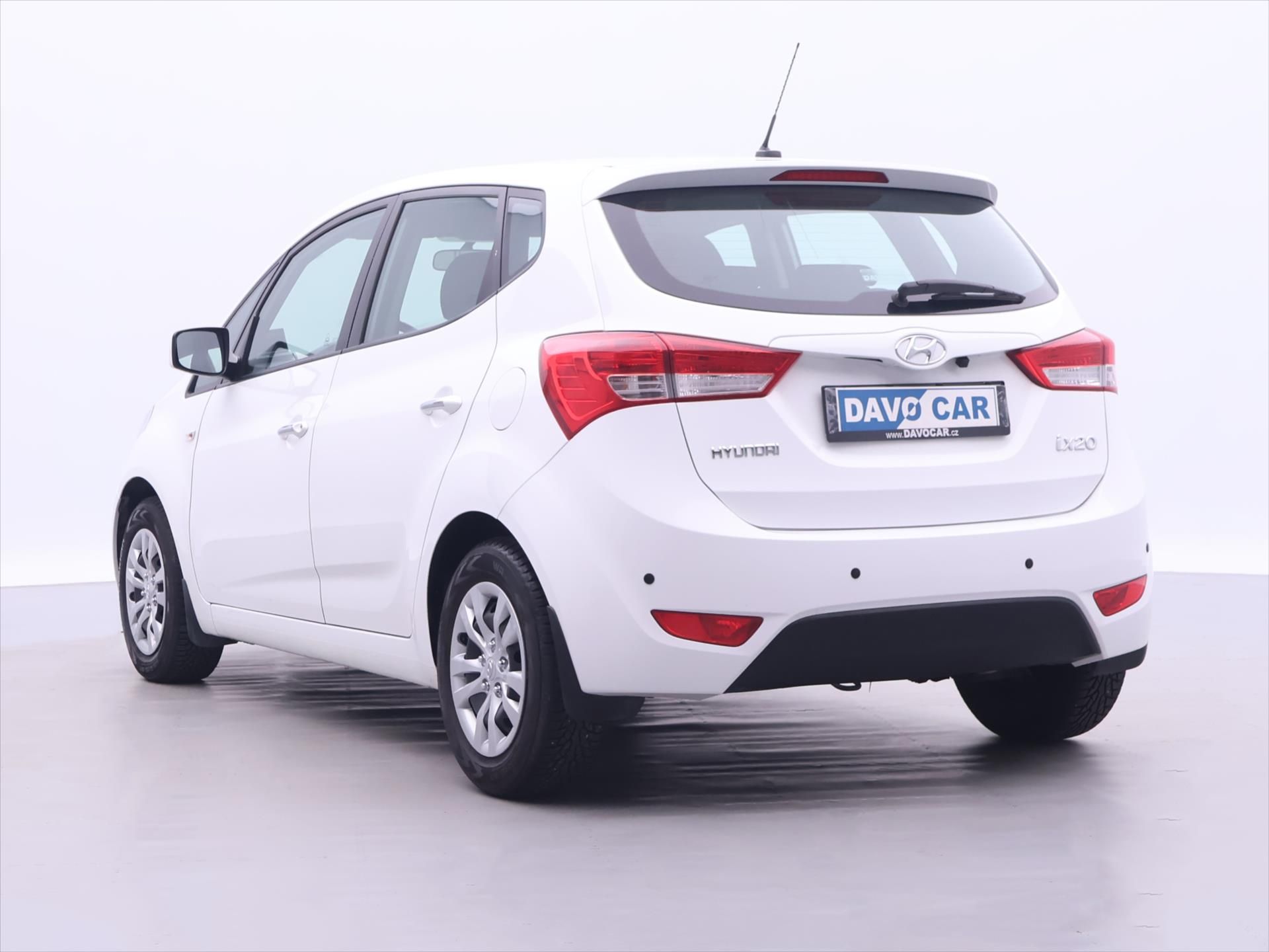 Hyundai ix20, 1,6 CVVT 81kW Czech Klima - fotka 5