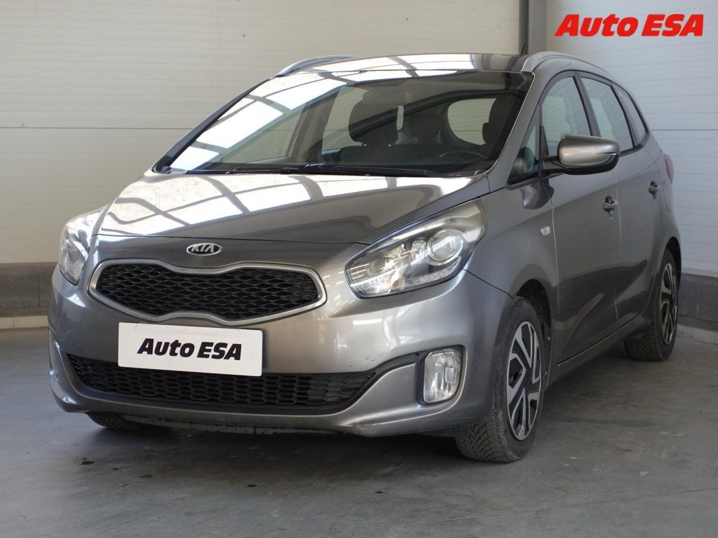 Kia Carens, 1.6GDi,1.maj,ČR,AC,tempo - fotka 3
