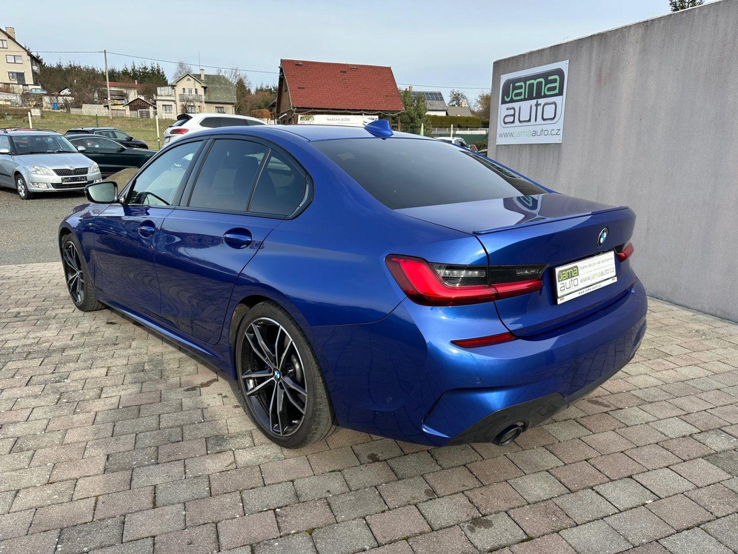 BMW Řada 3, 320D 140kW  X-Drive M-Packet - fotka 6