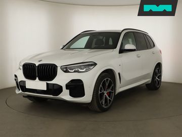 xDrive30d, ČR, 1.maj., Paměť