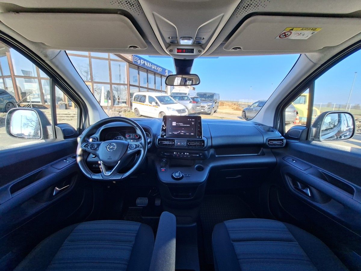 Opel Combo, LIFE XL 1,2T 130k EAT8 7.Míst - fotka 2