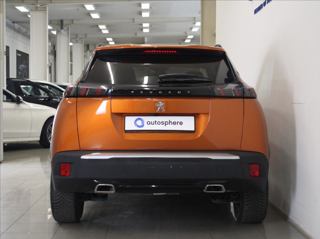 Peugeot 2008, 1,2 PT 96kW AT Allure 39tkm. - fotka 4