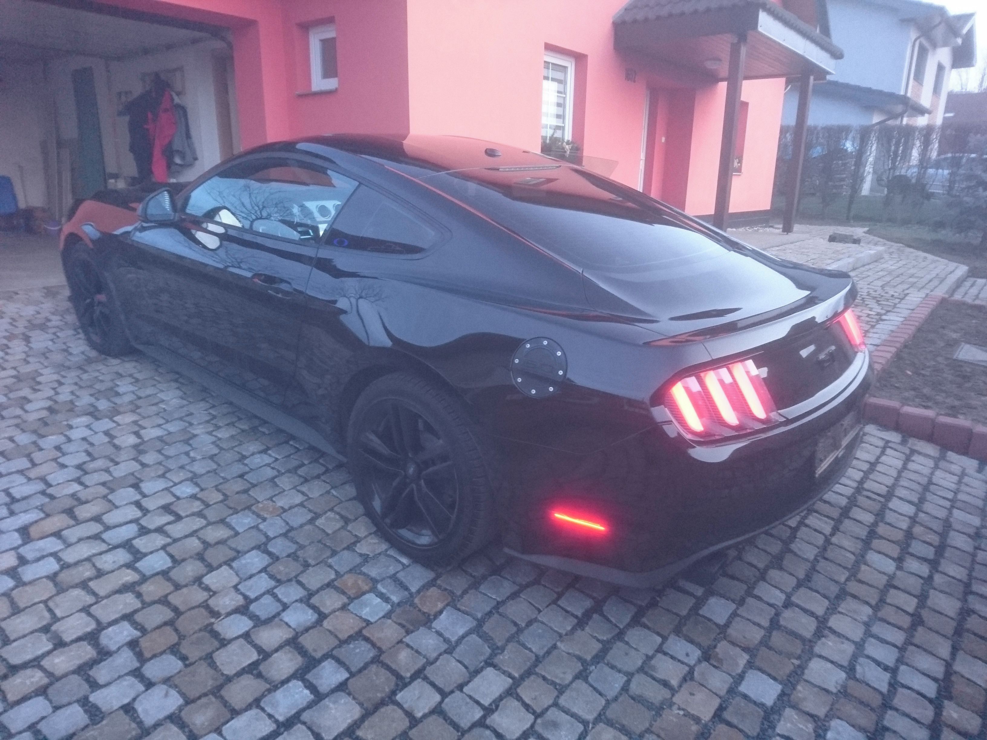 Ford Mustang, 5.0 - fotka 3