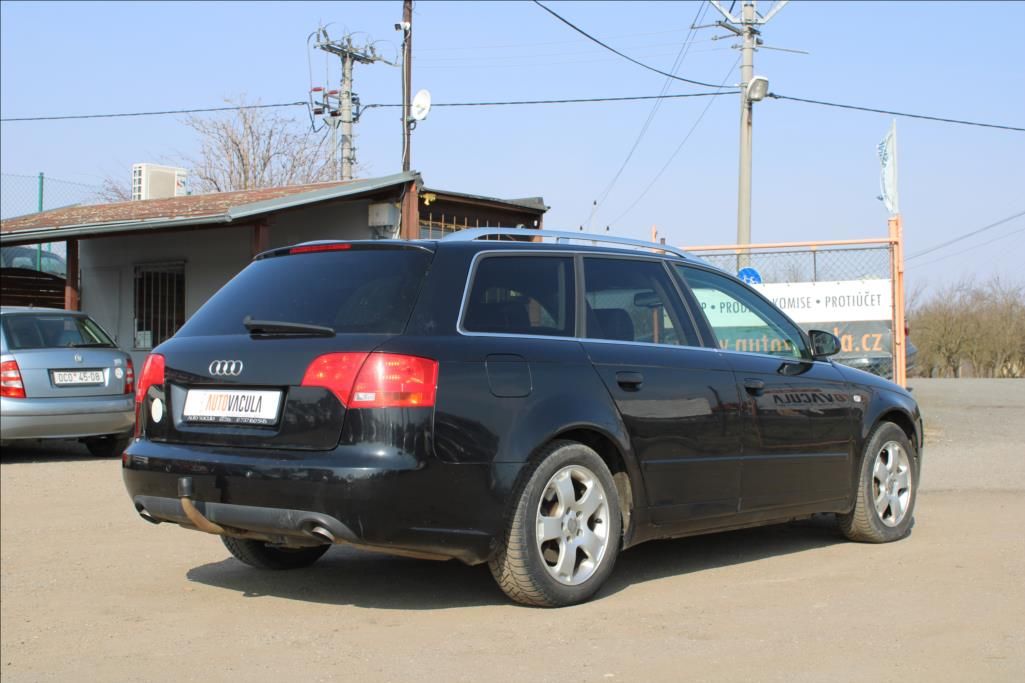 Audi A4, 3,0 TDi  4x4,AUTOMAT,XENONY - fotka 5