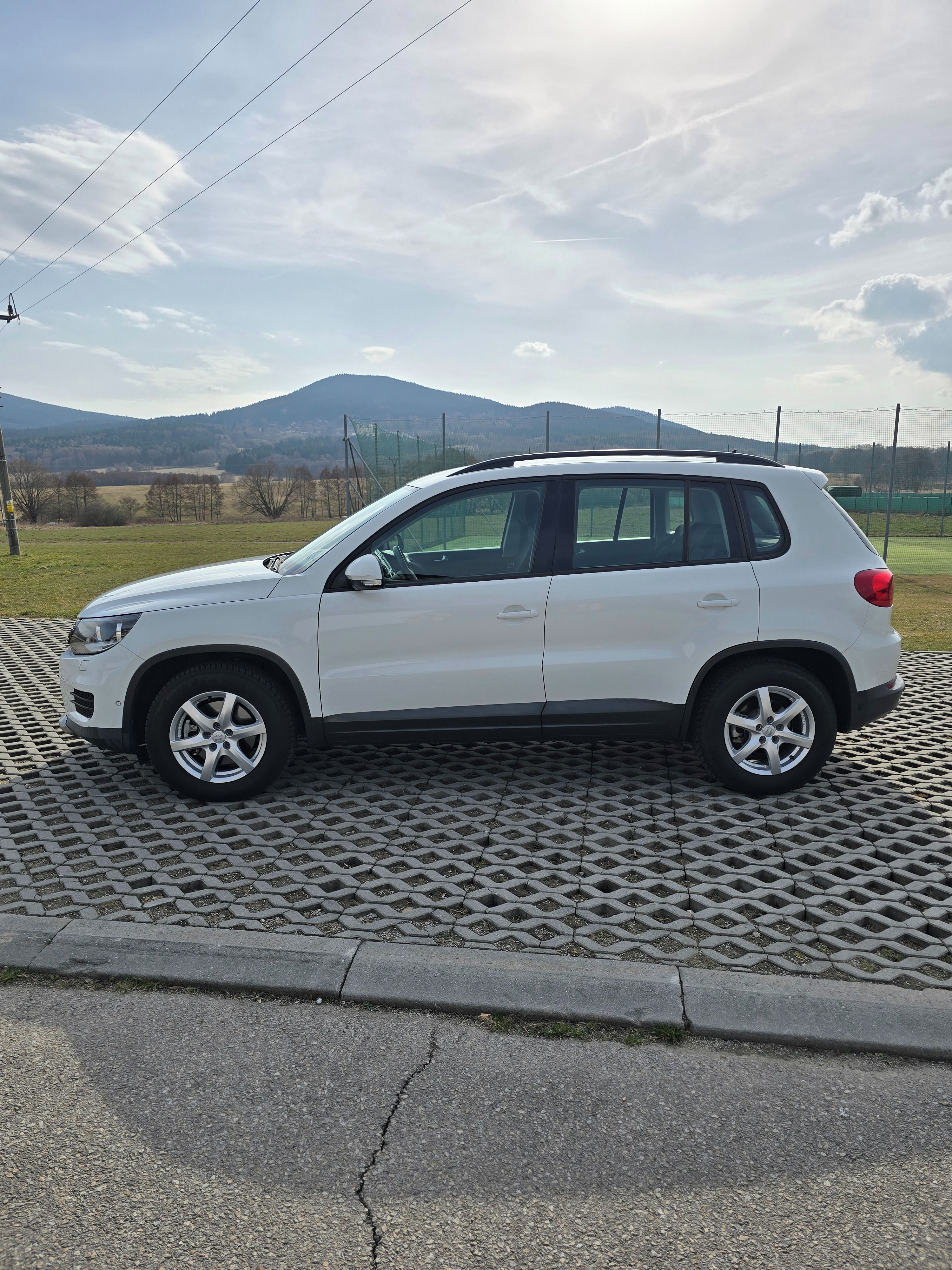 Volkswagen Tiguan, 1.4 TSI 92 Kw JEN 108tkm - fotka 4
