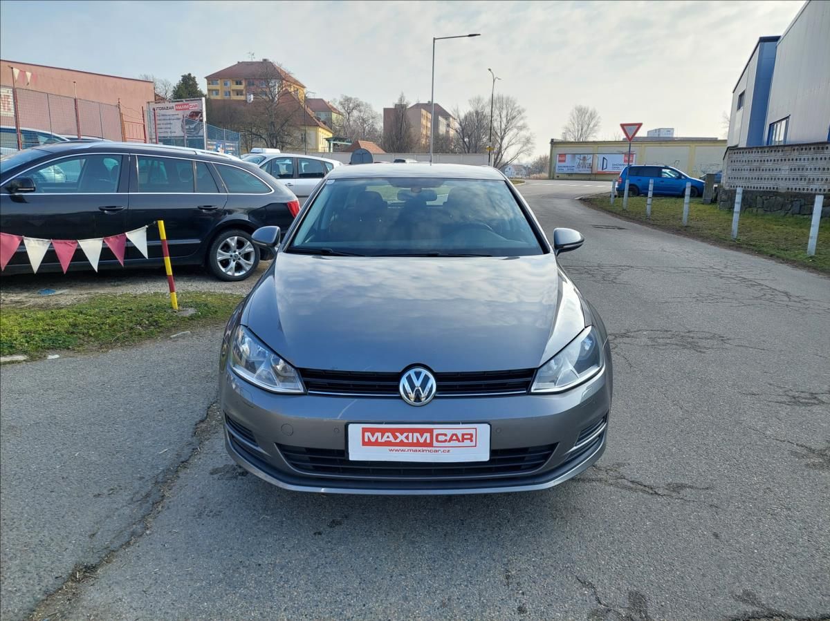 Volkswagen Golf, 1,2 TSi Bluemotion - fotka 2