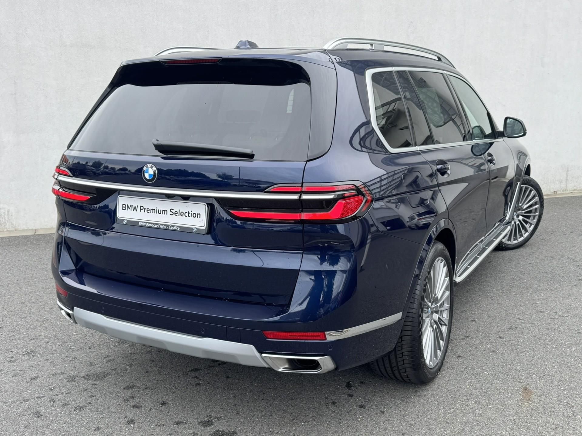 BMW X7, X7 xDrive40d - fotka 3