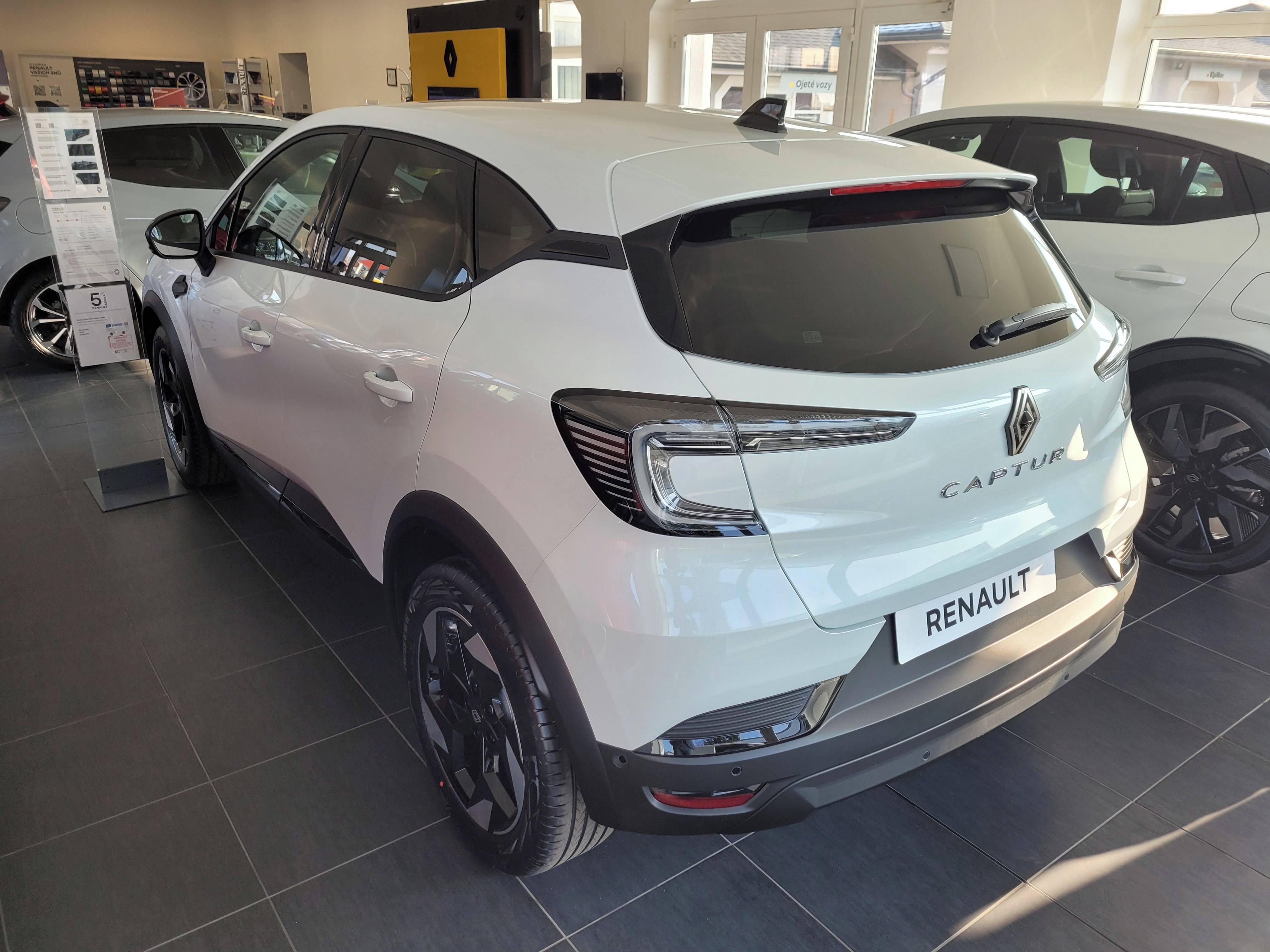 Renault Captur, techno TCe 90 E6W - fotka 4