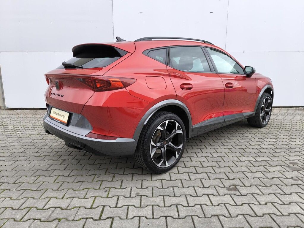 Cupra Formentor, DSG 4WD 2,0 TSi / 140 kW - fotka 2