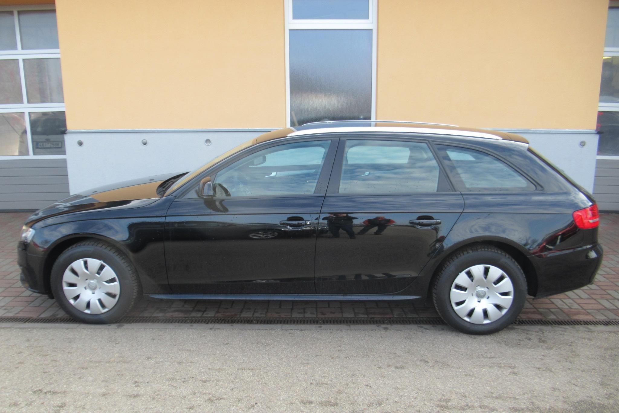 Audi A4, 2.0 TDi AUT. KLIMA *AUTOMAT* - fotka 6