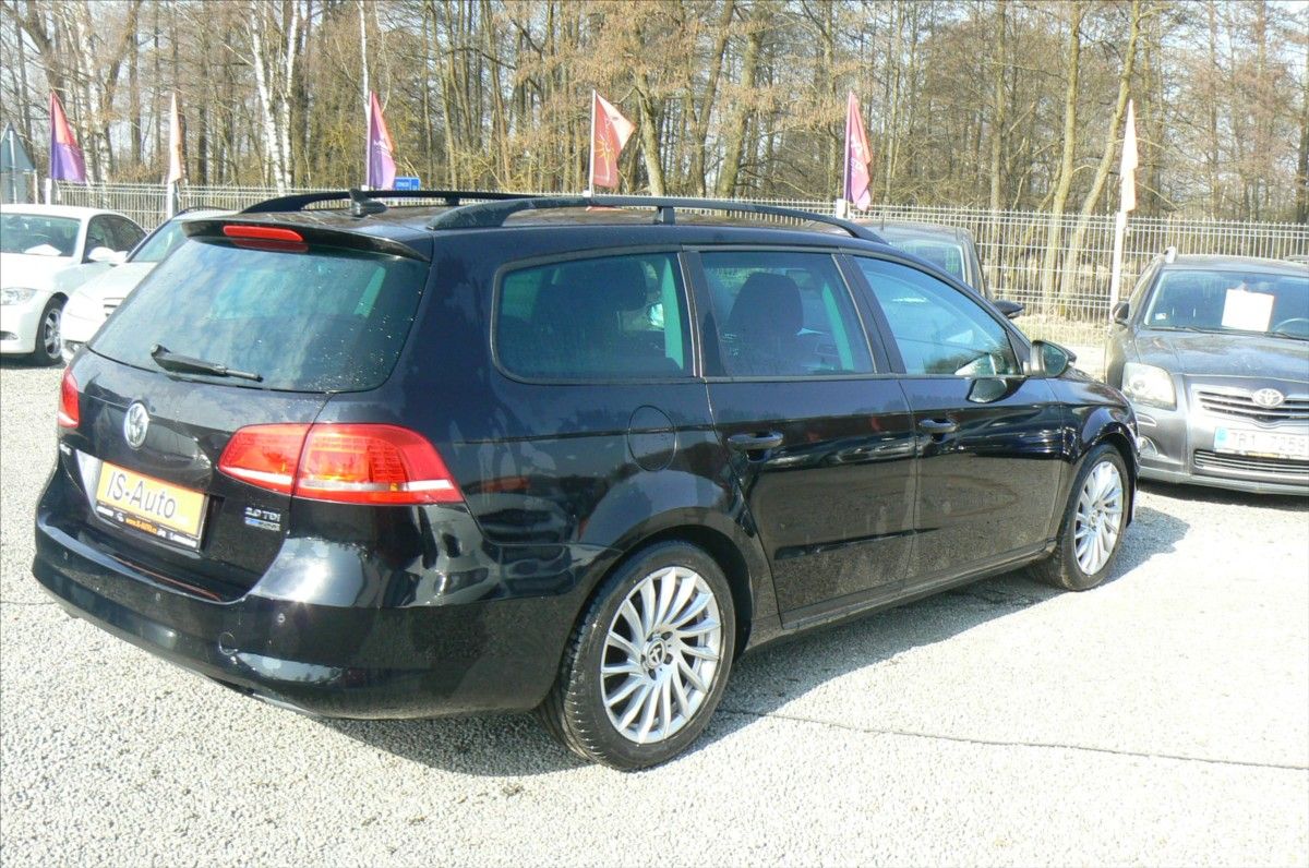 Volkswagen Passat Variant, 2,0 TDi COMFORTLINE - fotka 5