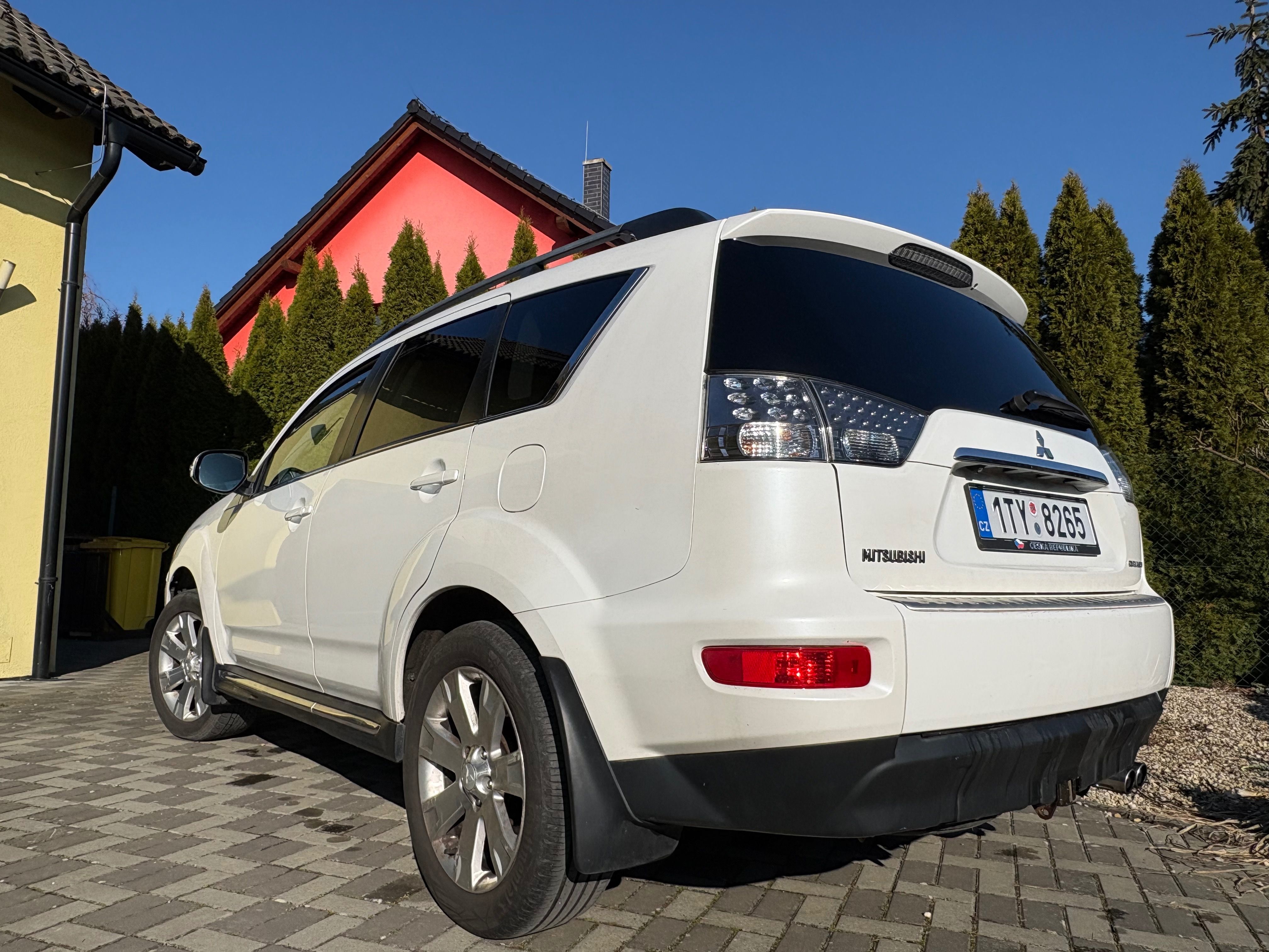 Mitsubishi Outlander, Mitsubishi Outlander 2.2 DI-D - fotka 4