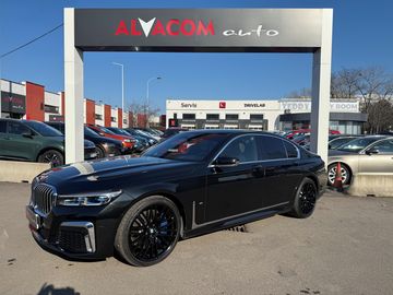 730D koupeno v ČR DPH