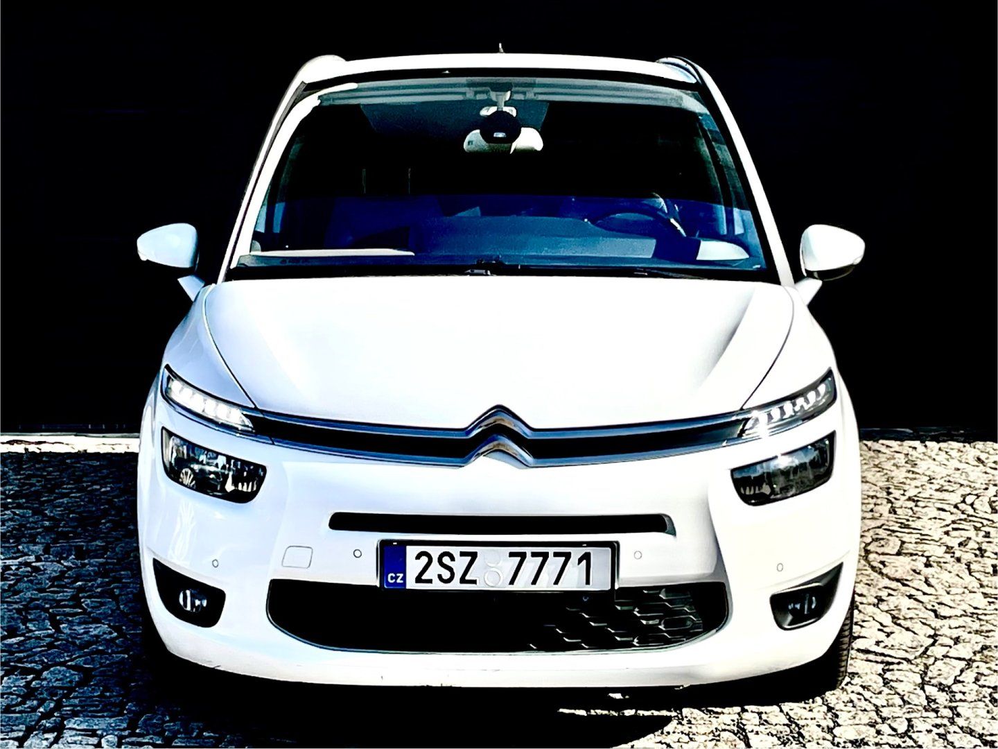 Citroën C4 Picasso, 2.0 HDi Automat Exclusive - fotka 2