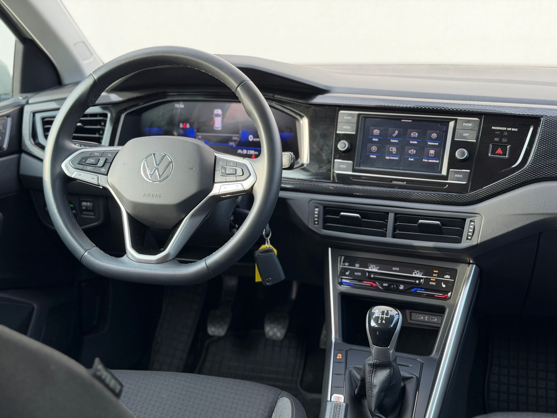 Volkswagen Polo, Life 1.0 TSI 70 kW MAN - fotka 5