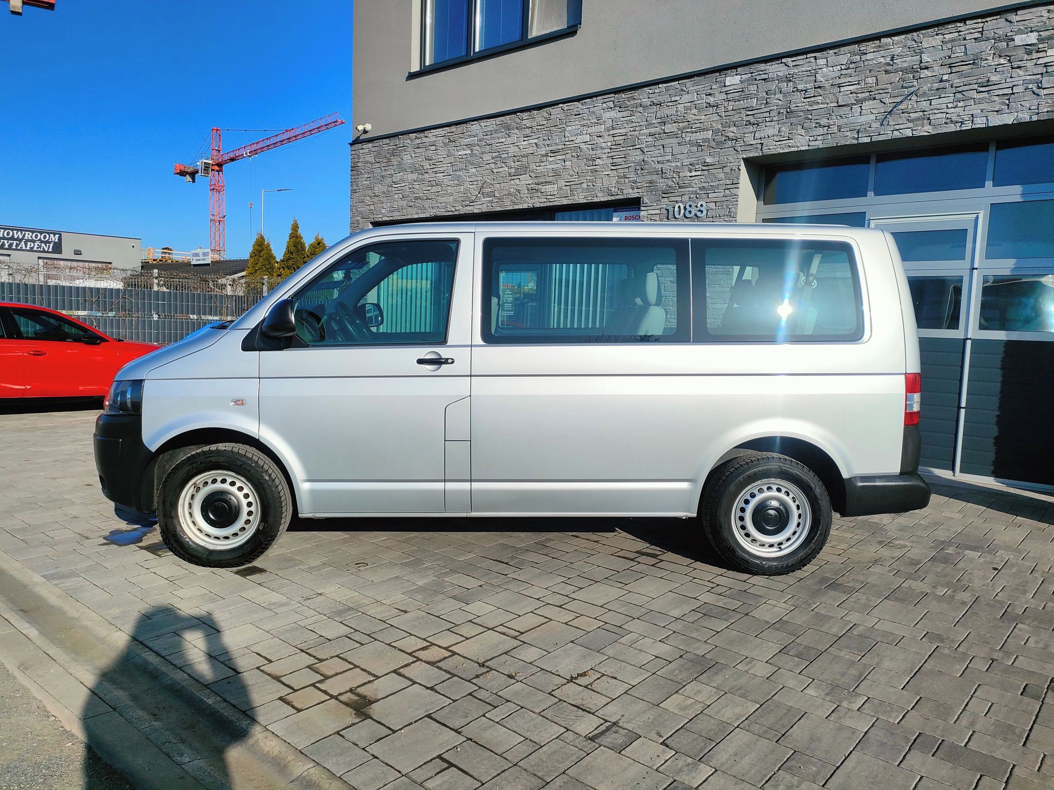 Volkswagen Transporter, 2.0TDI KLIMA 9MÍST SERVIS - fotka 3