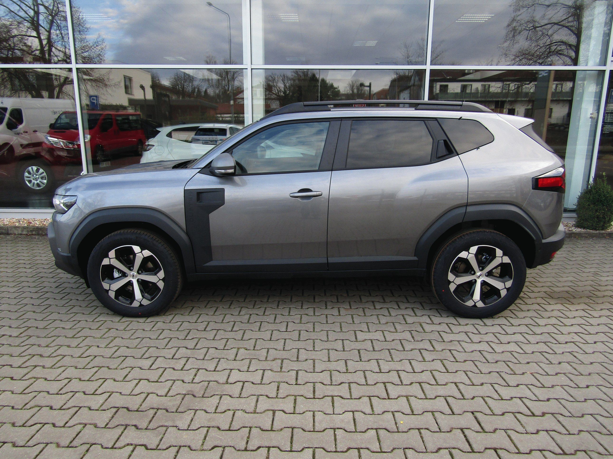 Dacia Duster, Hybrid 155 Journey - fotka 3