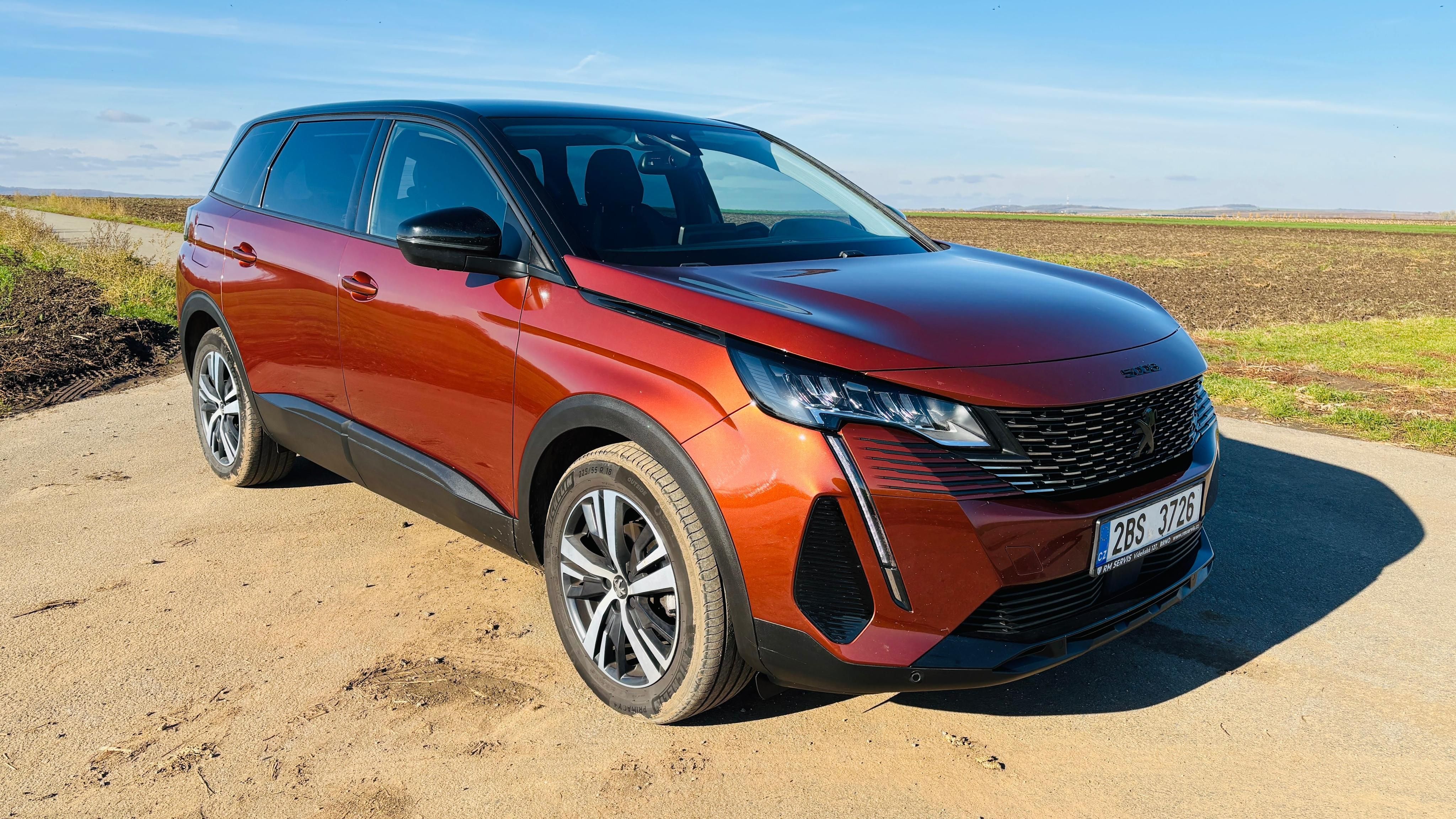 Peugeot 5008, tovární záruka+Webasto+servis