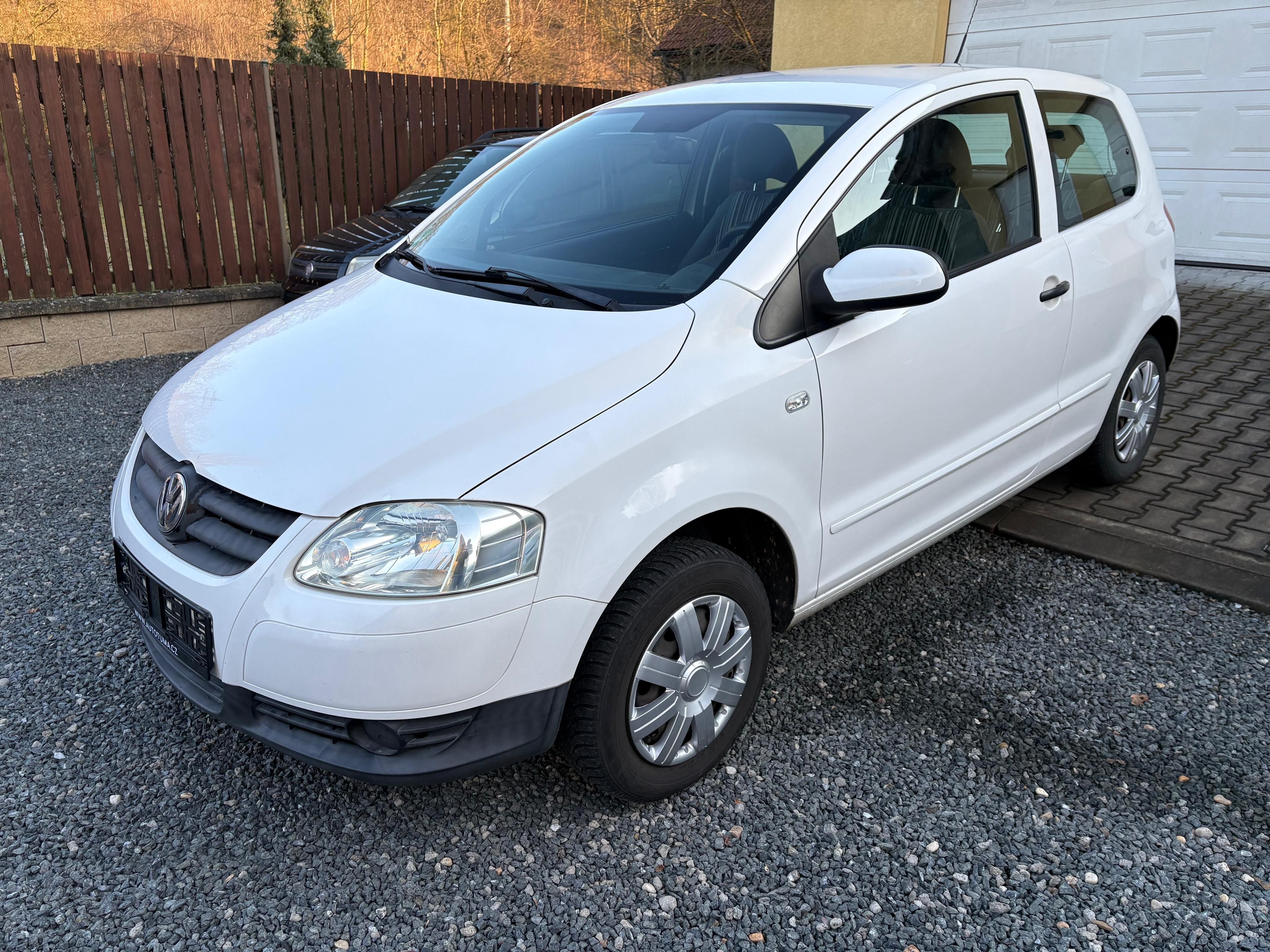 Volkswagen Fox, 1.2 HTP, velice pěkný stav