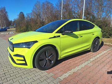 RS 4x4 220kW 82kWh