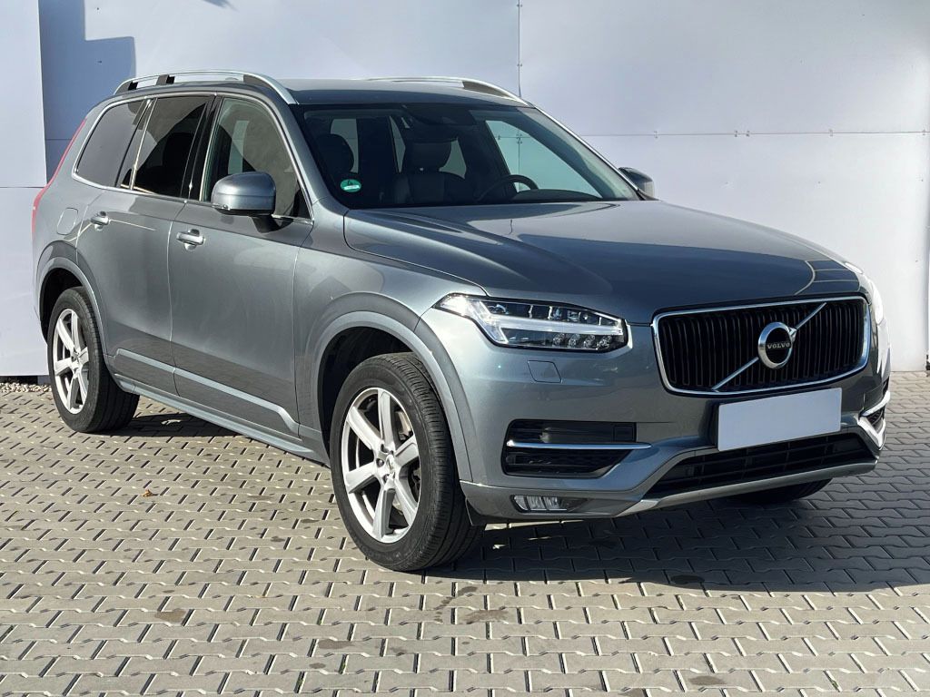Volvo XC90, Momentum D5 AWD 173kW - fotka 2