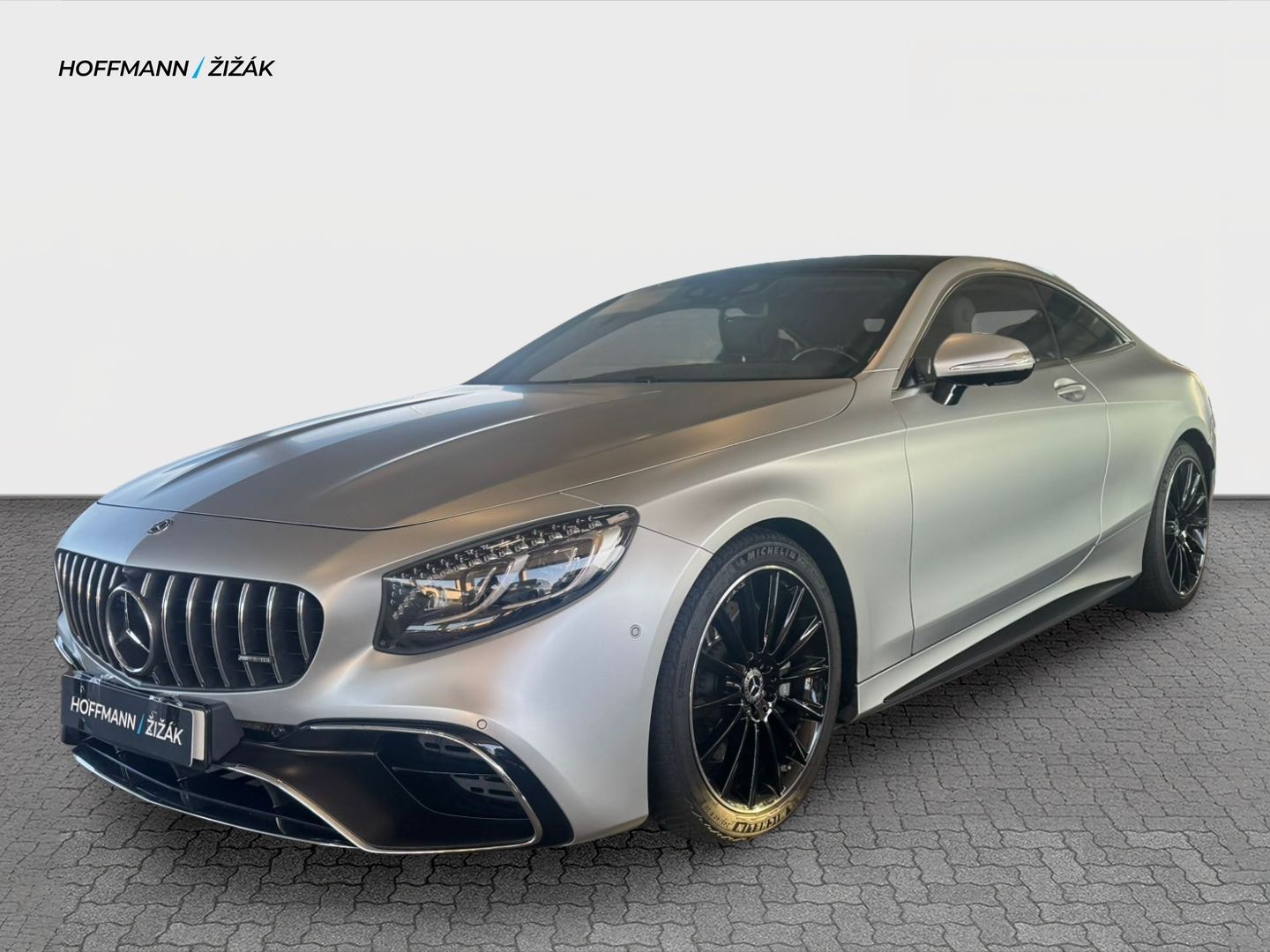 Mercedes-Benz Třídy S, 560 4MATIC kupé