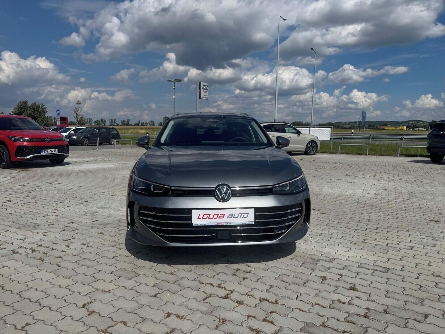 Volkswagen Passat, Elegance 2,0 TDI 110 kW - fotka 2