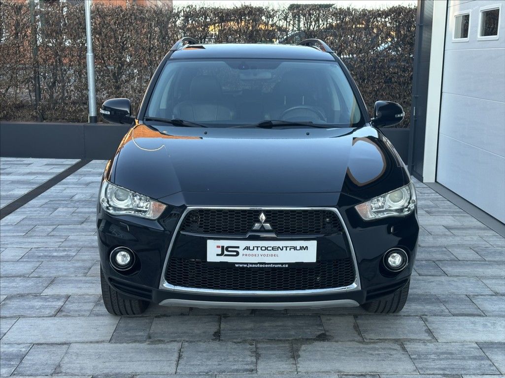Mitsubishi Outlander, 2,2 DI-D 177PS Instyle-7 4x4