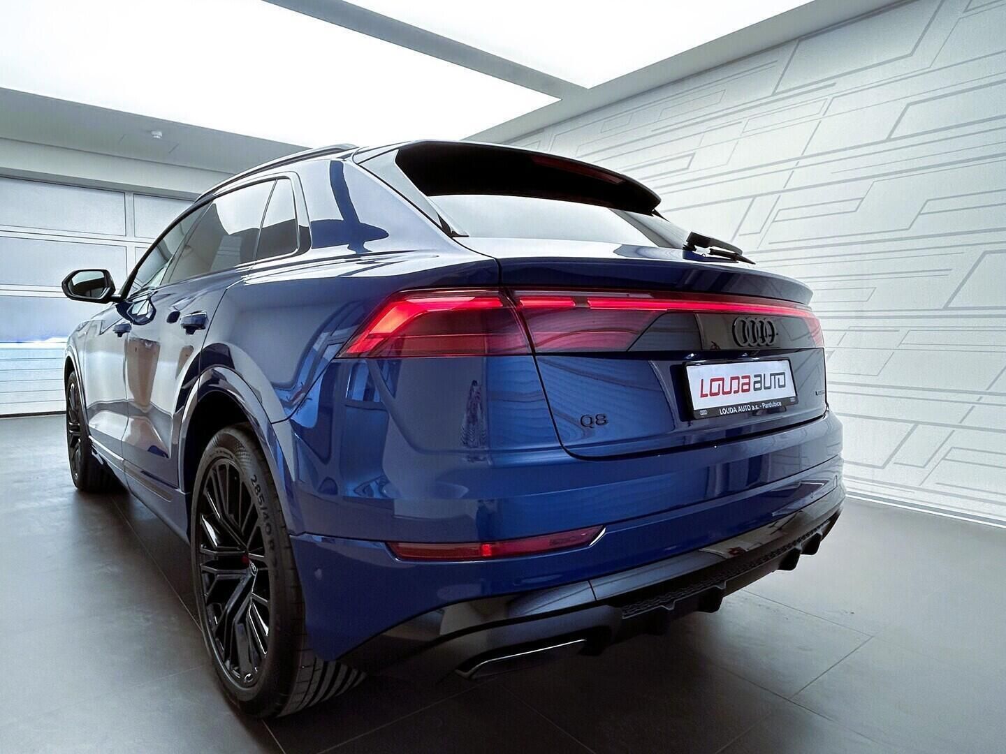 Audi Q8, SUV  50 TDI quattro 210 kW - fotka 6